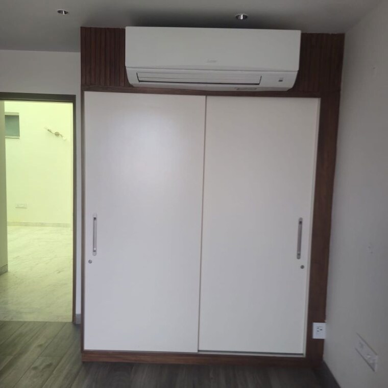 Room, sector 11 3 Bedroom 4500 Sq.Ft. Builder Floor In Sector 11 Chandigarh 10216959