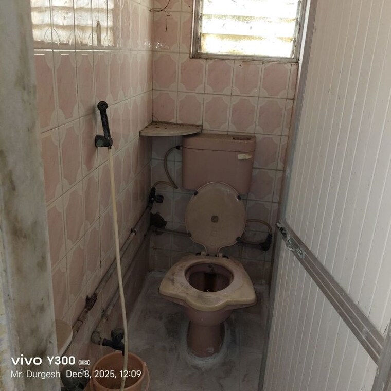 Bathroom, gajanan-heights-goregaon-west 2 Bedroom 604 Sq.Ft. Apartment In Goregaon West Mumbai 10216962