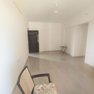 Bedroom in 2 BHK Apartment at Elegance Apartment, Versova – for Rent