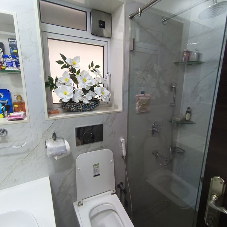 Master Bedroom, evershine-embassy 2 Bedroom 1270 Sq.Ft. Apartment In Andheri West Mumbai 10216971