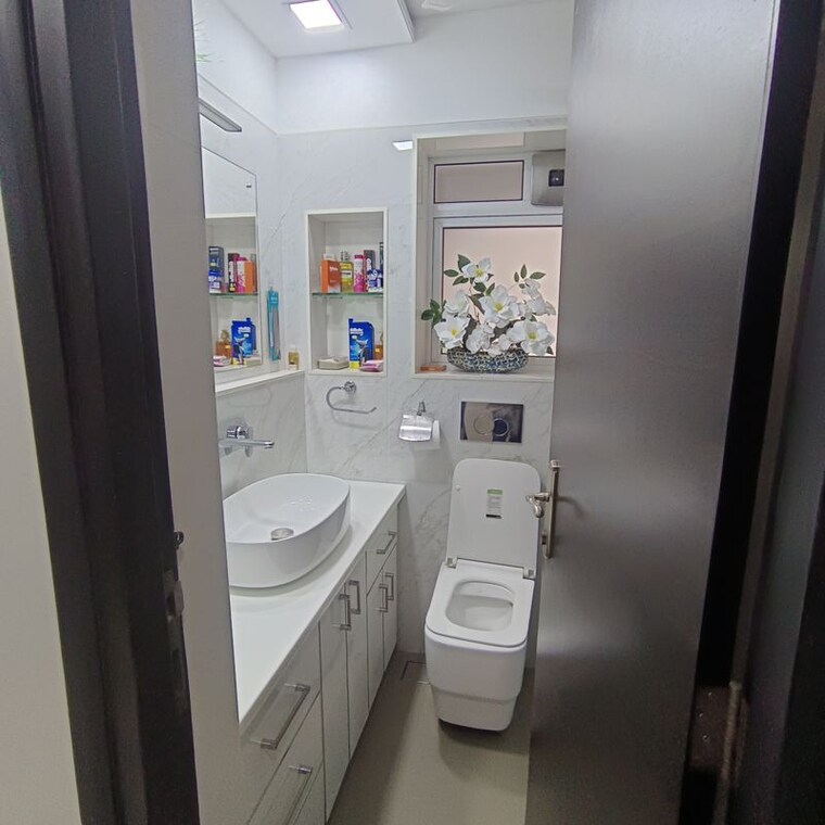 Bathroom, evershine-embassy 2 Bedroom 1270 Sq.Ft. Apartment In Andheri West Mumbai 10216971