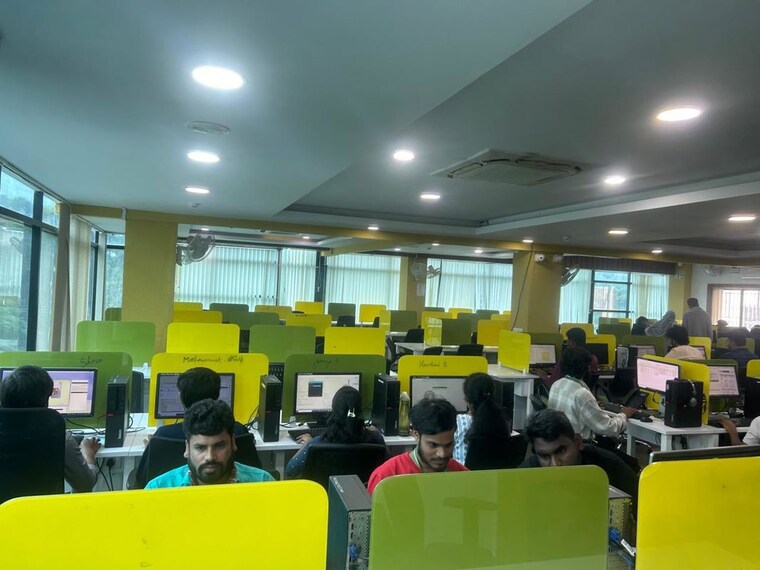 Team Area, manyata-tech-park Commercial Office Space 6000 Sq.Ft. In Nagavara Bangalore 9938743
