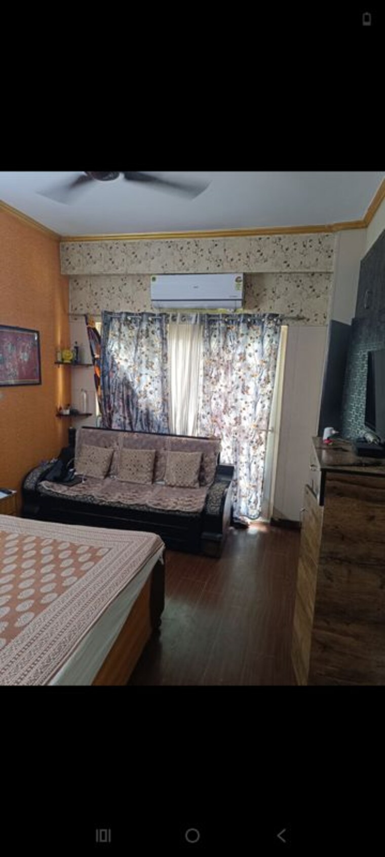 Living Room, antriksh-golf-view-ii 2 Bedroom 985 Sq.Ft. Apartment In Sector 78 Noida 10216986