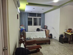 Living Room in 3 BHK Apartment at High Point Apartments, Palace Road – for Sale