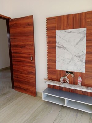 Furnished Amenities in 2 BHK Builder Floor at Sector 18 – for Rent