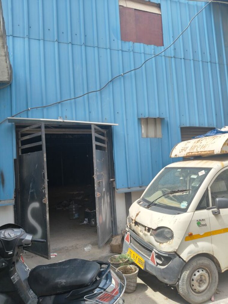 Exterior View, sector 67 Commercial Warehouse 5000 Sq.Yd. In Sector 67 Noida 10217059