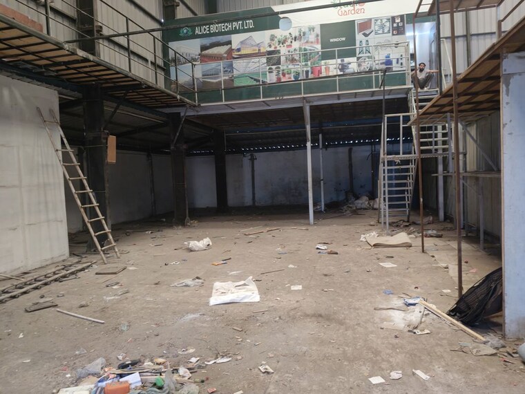  Parking, sector 67 Commercial Warehouse 5000 Sq.Yd. In Sector 67 Noida 10217059