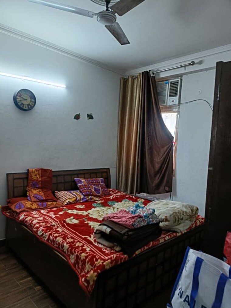 Bedroom, rwa-apartments-sector-73 2 Bedroom 1100 Sq.Ft. Apartment In Sector 73 Noida 10217062