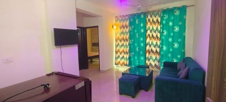 Living Room, nimbus-the-hyde-park 3 Bedroom 1320 Sq.Ft. Apartment In Sector 78 Noida 10217063