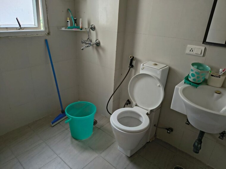 Bathroom, skytech-matrott 2 Bedroom 1015 Sq.Ft. Apartment In Sector 76 Noida 10217065