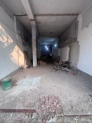 Parking in  Showroom at New Market – for Sale