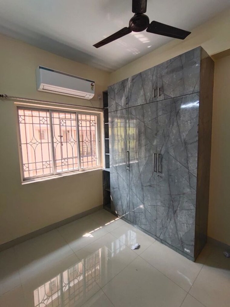 Room, topsia 2 Bedroom 730 Sq.Ft. Apartment In Topsia Kolkata 10217088