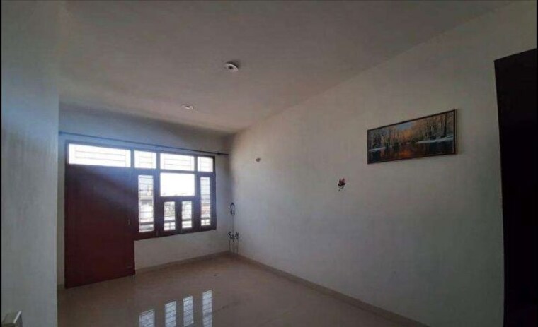 Room, sector 1 2 Bedroom 800 Sq.Ft. Builder Floor In Sector 1 Chandigarh 10217089