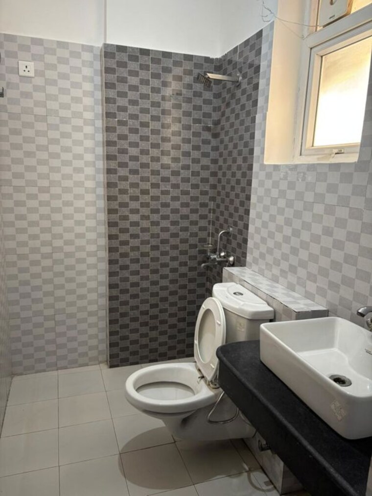 Bathroom, apex-athena 2 Bedroom 1295 Sq.Ft. Apartment In Sector 75 Noida 10217092