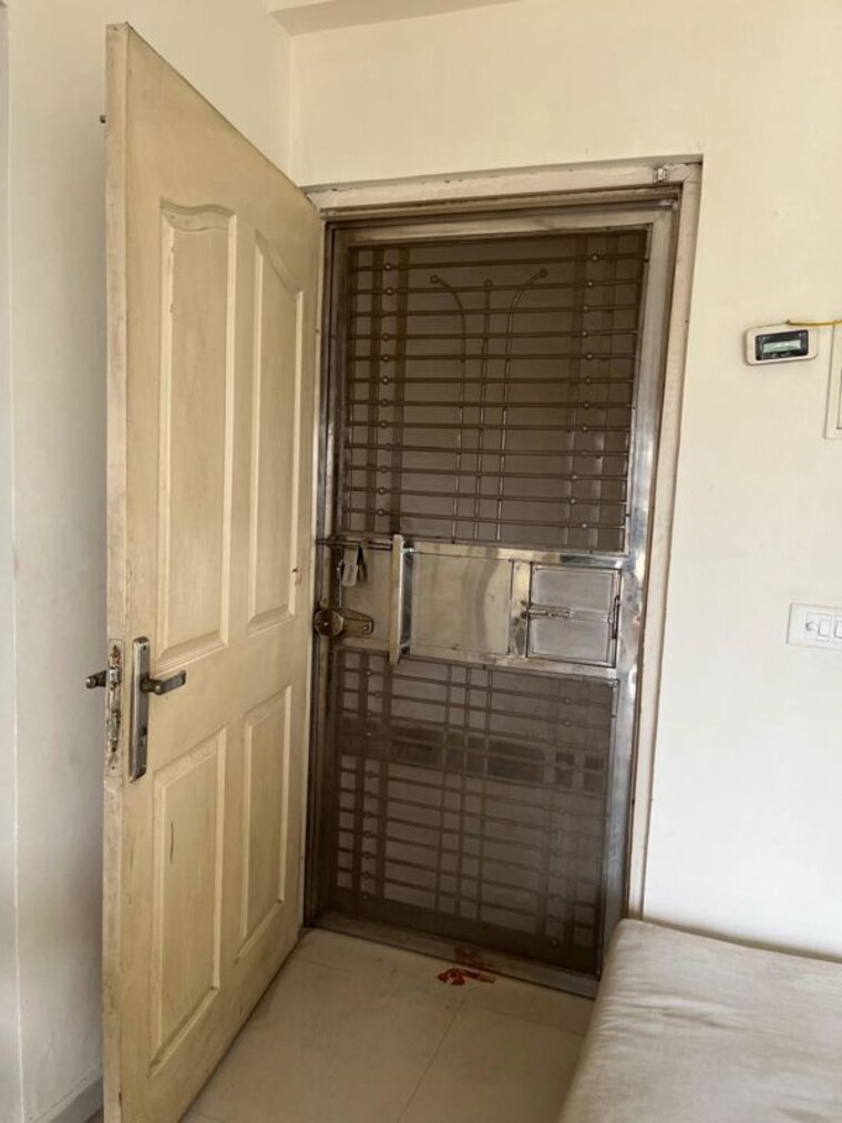 Bathroom, jm-aroma 3 Bedroom 1550 Sq.Ft. Apartment In Sector 75 Noida 10217095