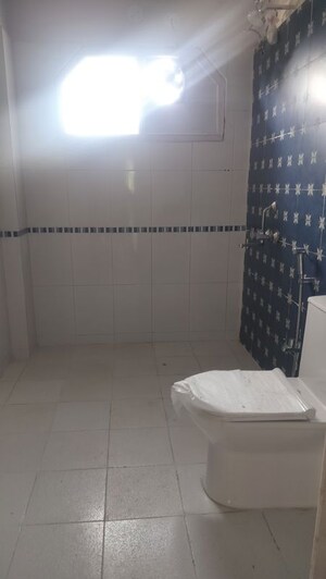 Bathroom in 3 BHK Penthouse at Jubilee Hills – for Rent