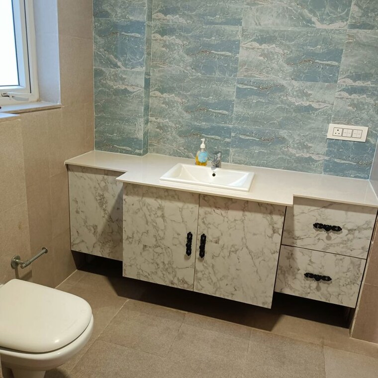 Bathroom, conscient-heritage-max 3 Bedroom 1880 Sq.Ft. Apartment In Sector 102 Gurgaon 10217099