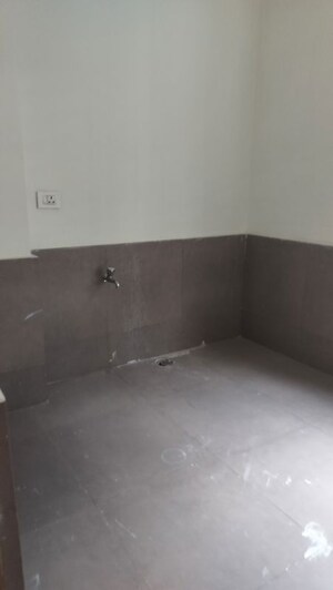 Room in 3 BHK Apartment at Jubilee Hills – for Rent