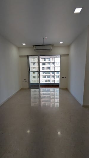 Room in 2 BHK Apartment at Kolte Patil Verve, Bangur Nagar – for Rent