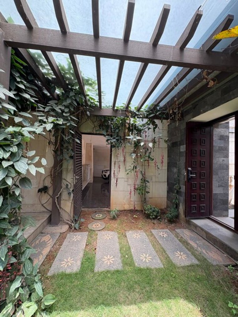 Exterior View, chaithanya-sharan 5 Bedroom 7830 Sq.Ft. Villa In Varthur Bangalore 10217108
