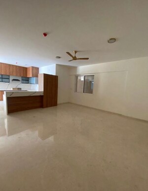 Room in 4 BHK Apartment at Vaswani Exquisite, Whitefield – for Sale