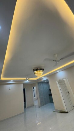 3 BHK + Servant Room Apartment For Rent in Palm Residency Chhatarpur