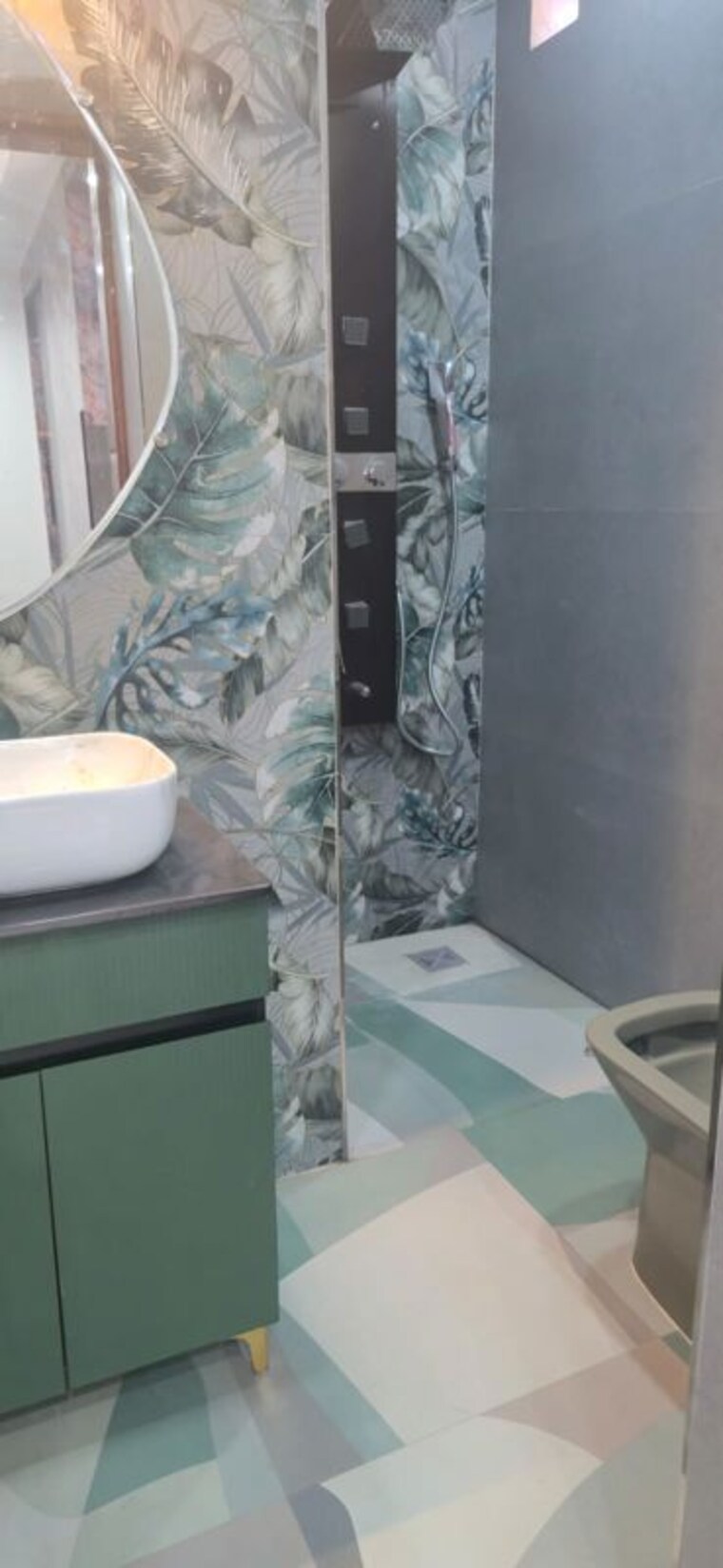 Bathroom, ip extension 3 Bedroom 1600 Sq.Ft. Apartment In Ip Extension Delhi 10217138