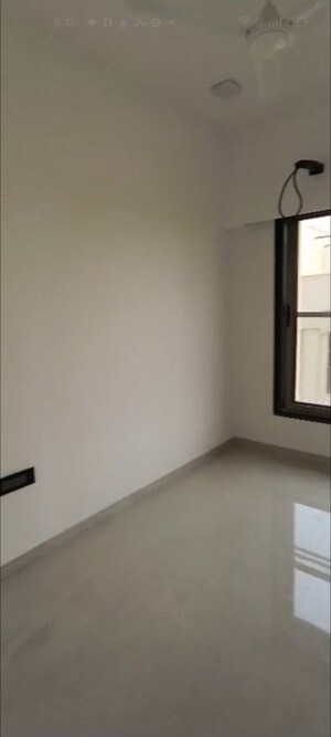 Room in 3 BHK Apartment at NSB Parkway Manor, Vile Parle East – for Rent