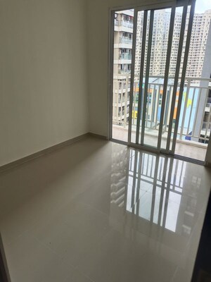Study Room in 2 BHK Apartment at Puraniks Elito Grand Central, Vartak Nagar – for Sale