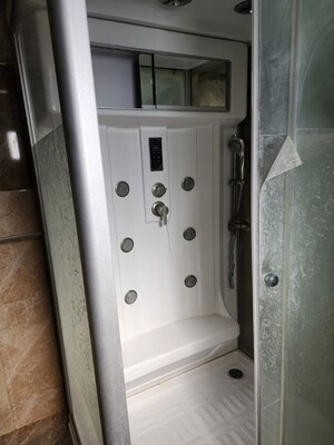 Building Lobby in 3 BHK Apartment at Prateek Stylome, Sector 45 – for Rent