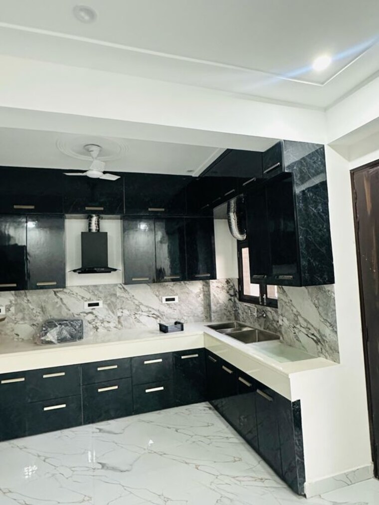 Kitchen, sector 52 3 Bedroom 2105 Sq.Ft. Builder Floor In Sector 52 Gurgaon 10217206