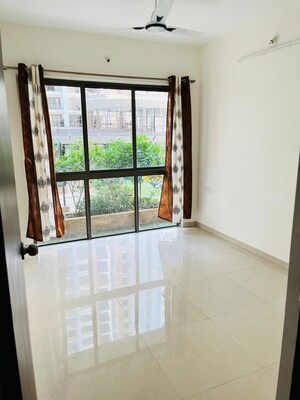 Room in 3 BHK Apartment at Runwal My City, Dombivli East – for Rent