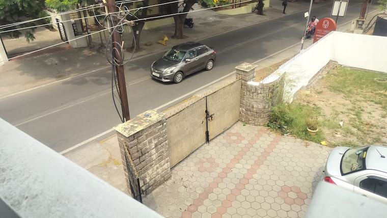  Parking, jubilee hills Commercial Office Space 4500 Sq.Ft. In Jubilee Hills Hyderabad 10217230