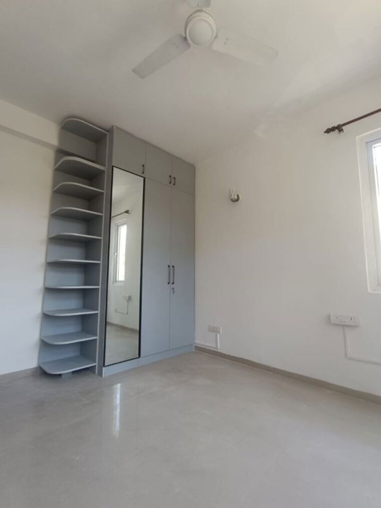 Room, emaar-mgf-emerald-hills 4 Bedroom 2050 Sq.Ft. Apartment In Sector 65 Gurgaon 10217254