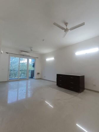4 BHK + Servant Room 2050 Sq.Ft. Apartment in Emaar MGF Emerald Hills