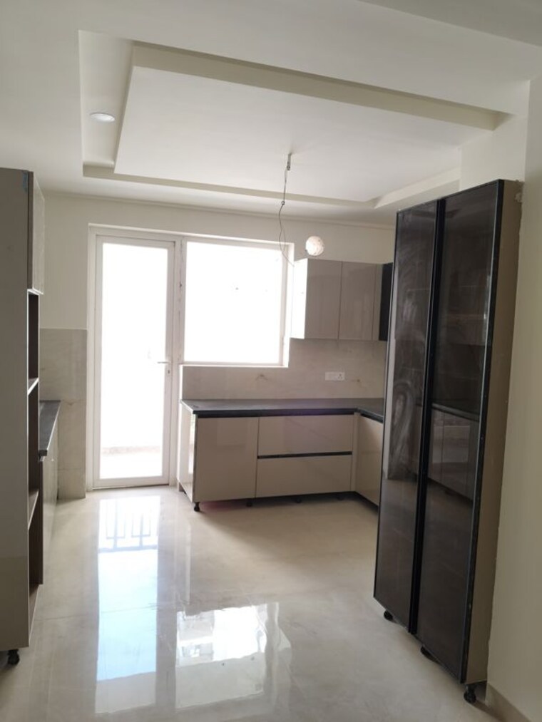 Kitchen, alaknanda-maxxus-eden-estate 3 Bedroom 2200 Sq.Ft. Apartment In Ghazipur Zirakpur 10217263
