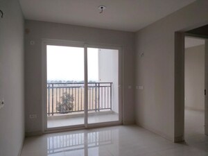 Room in 2 BHK Apartment at Eldeco Live By The Greens, Sector 150 – for Rent