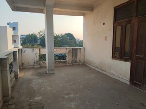 Parking in 6+ BHK Independent House at Vaishali Nagar – for Rent