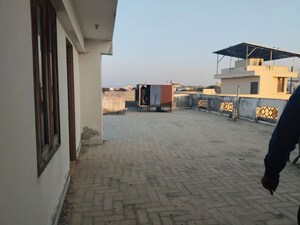 Parking in 6+ BHK Independent House at Vaishali Nagar – for Rent