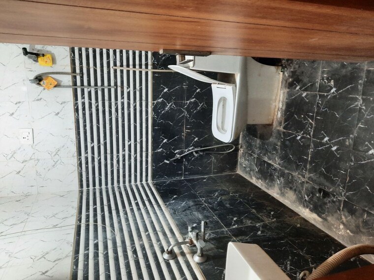 Bathroom, bindal-enclave 1 Bedroom 400 Sq.Ft. Apartment In Phi Iv Greater Noida Greater Noida 10217343