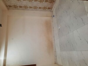 Room in 1 BHK Apartment at Bindal Enclave, Phi Iv Greater Noida – for Rent