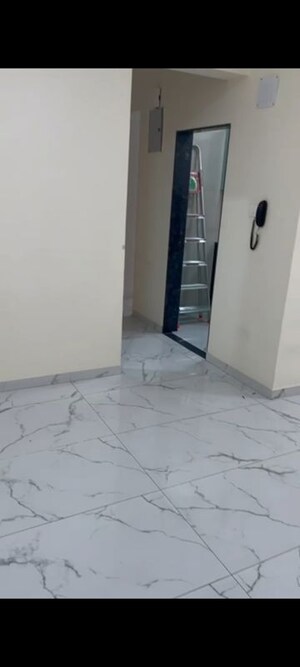 Room in 2 BHK Apartment at Tattva Mittal Cove, Andheri West – for Rent