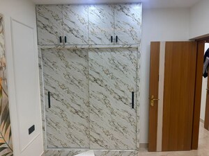 Room in 2 BHK Apartment at Vikas Puri – for Sale