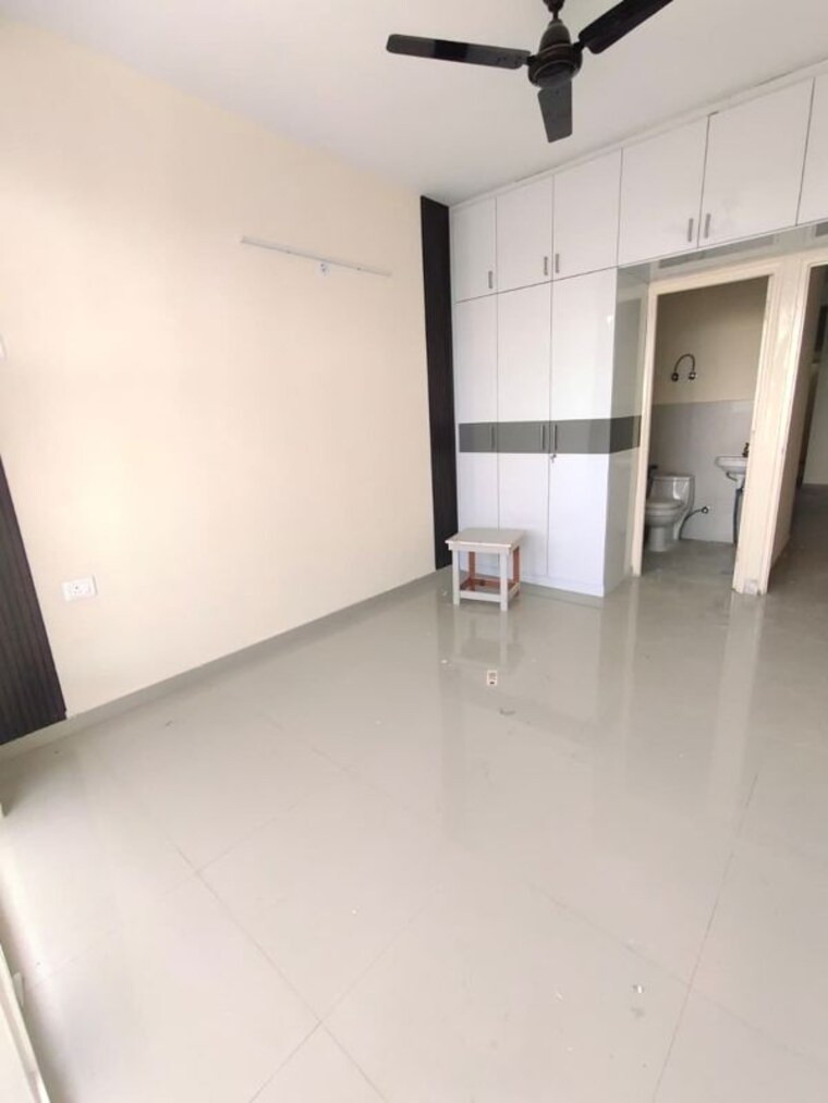 Room, pyramid-midtown 2 Bedroom 728 Sq.Ft. Apartment In Sector 59 Gurgaon 10217376