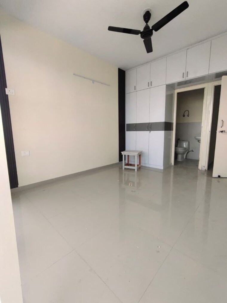 Room, pyramid-midtown 2 Bedroom 728 Sq.Ft. Apartment In Sector 59 Gurgaon 10217376