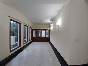 Room in 3 BHK Builder Floor at Vasant Vihar – for Rent