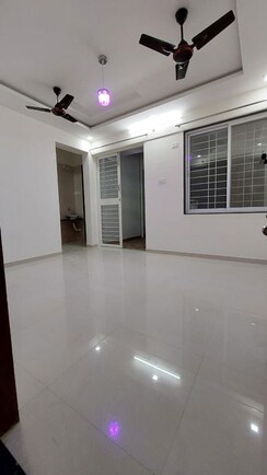 1 BHK + Pooja Room Apartment For Rent in Vardhaman Moonstone