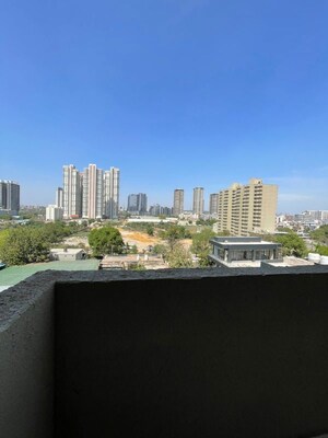 2 BHK Apartment For Sale in Pyramid Midtown, Sector 59