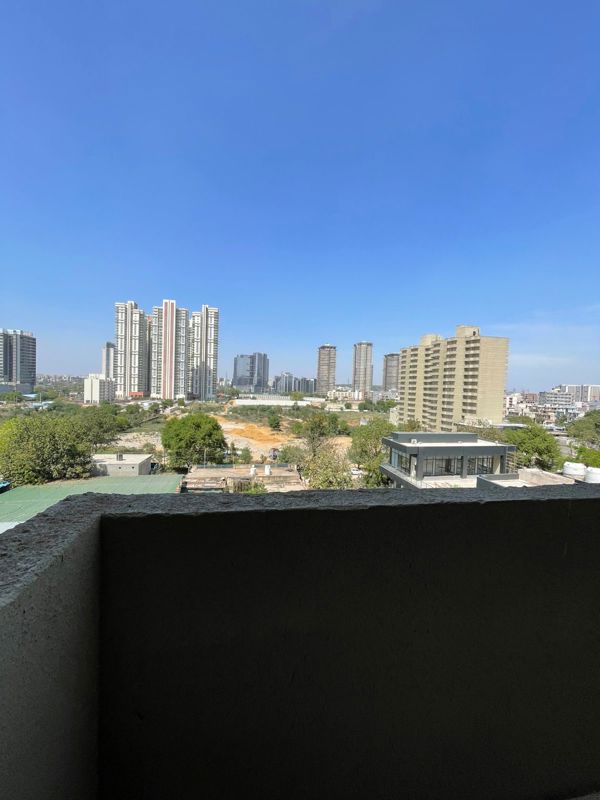 2 BHK + Store Room Apartment For Sale in Pyramid Midtown