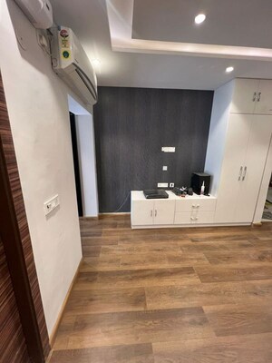 Building Lobby in 3 BHK Builder Floor at BPTP Park 81, Sector 81 – for Sale